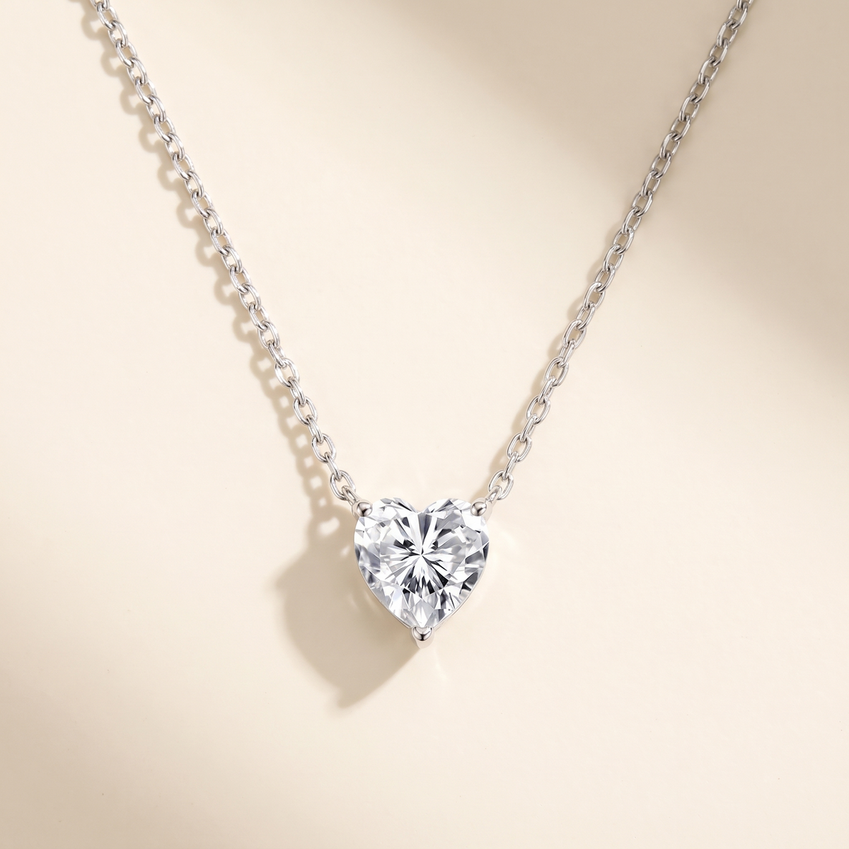 Amélie Heart Moissanite Pendant Necklace