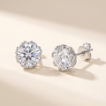 Camélia Moissanite Flower Studs in White Gold