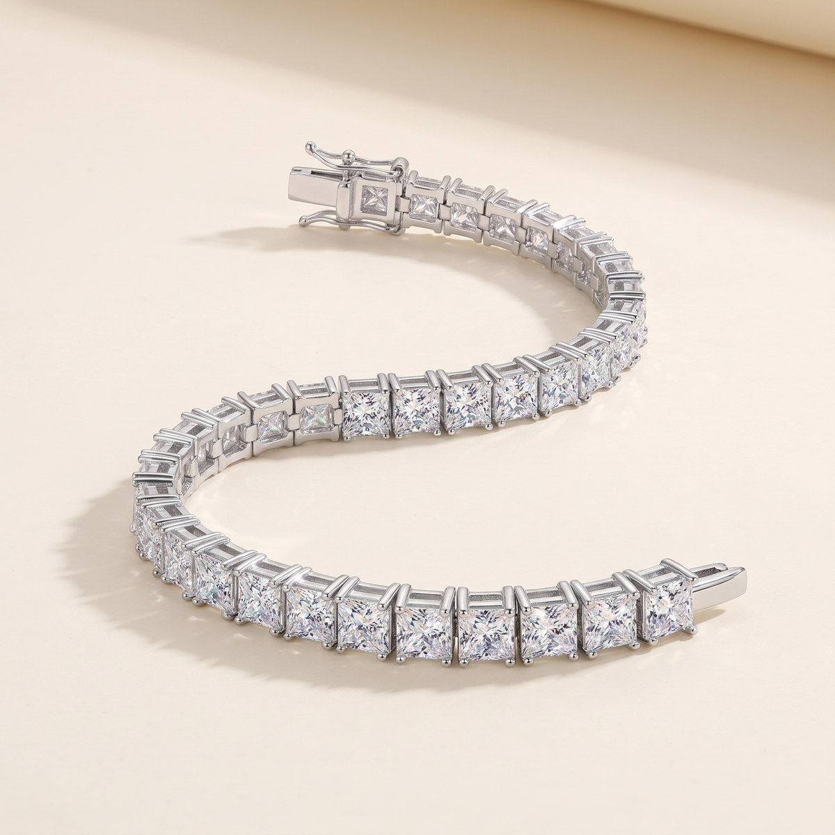 Carré Princess-Cut Moissanite Tennis Bracelet