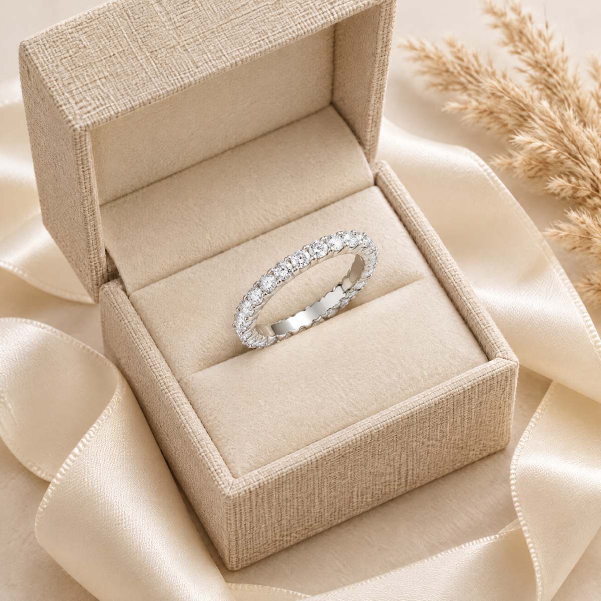 Éternelle Moissanite Full Eternity Band, presented in a box