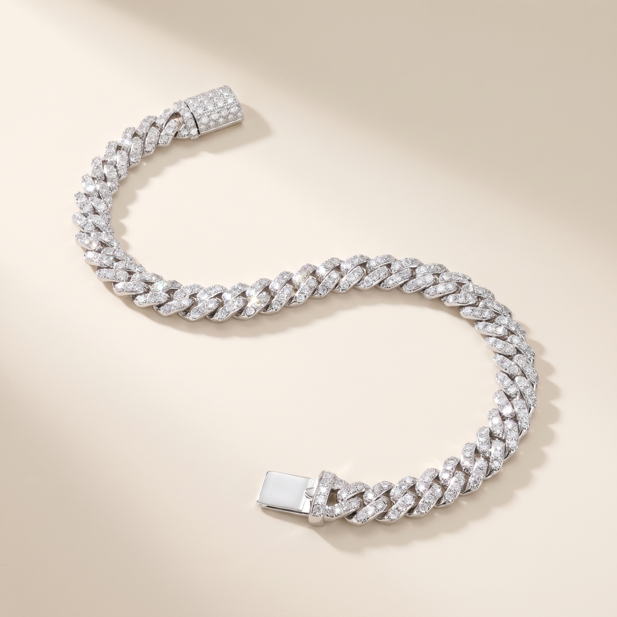 Havane Moissanite Cuban Link Bracelet in White Gold