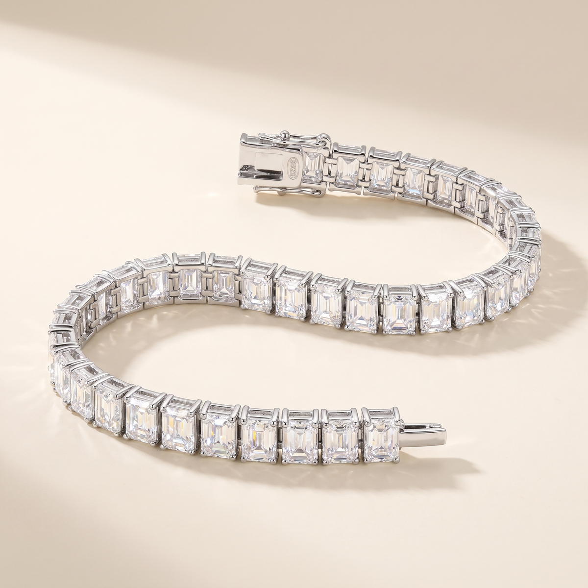 Joséphine Emerald-Cut Moissanite Tennis Bracelet
