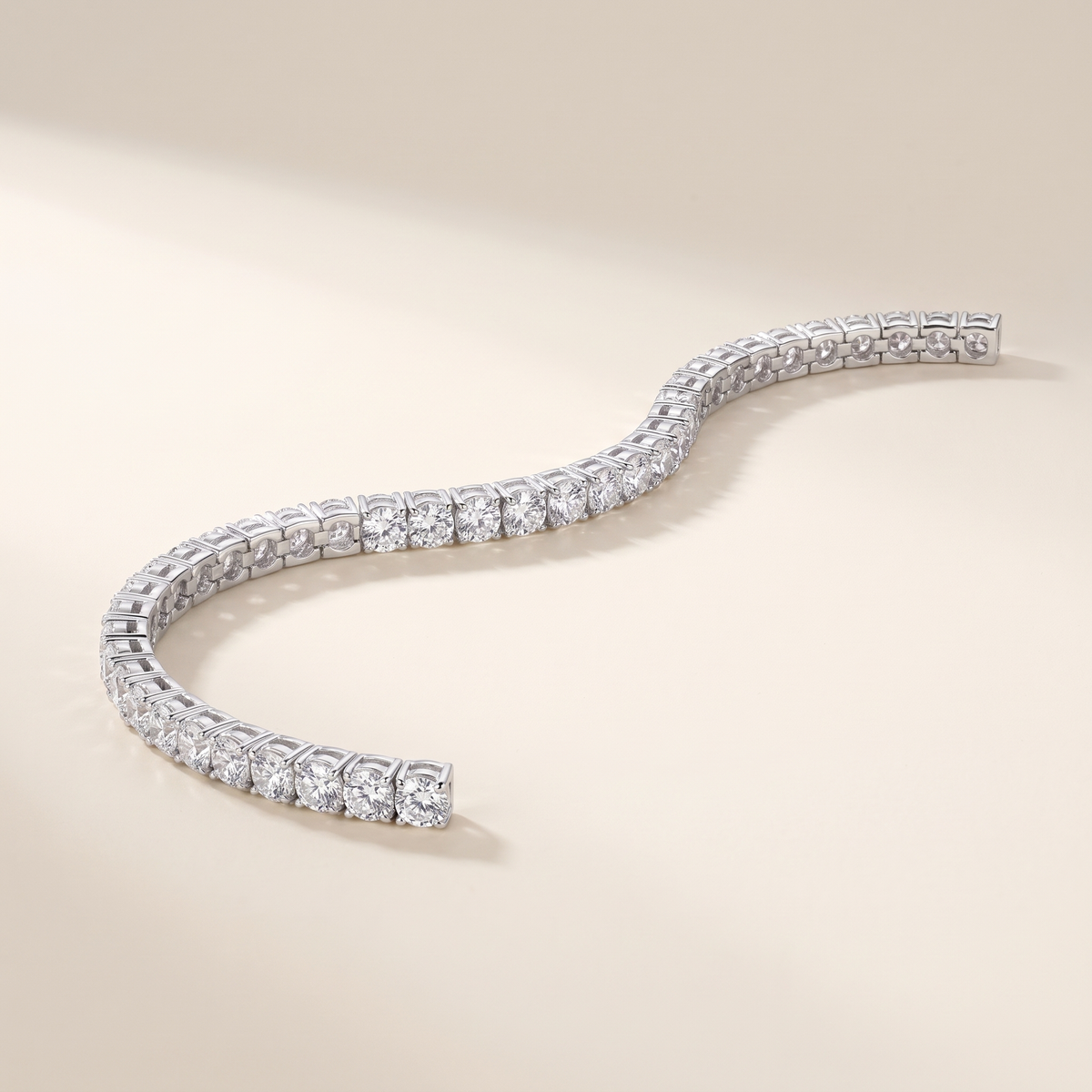 Lise Stretch Moissanite Tennis Bracelet in White Gold