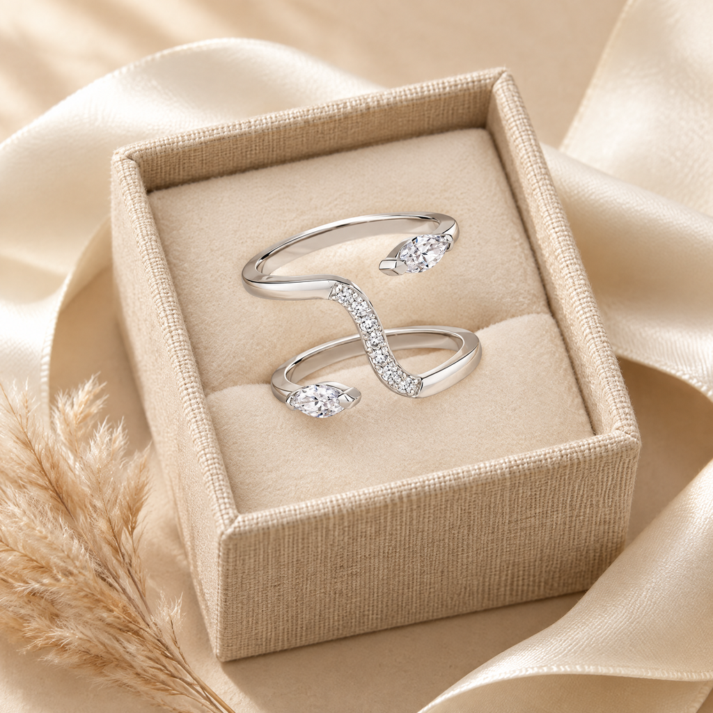 Salomé Moissanite Double Snake Ring, presented in a box