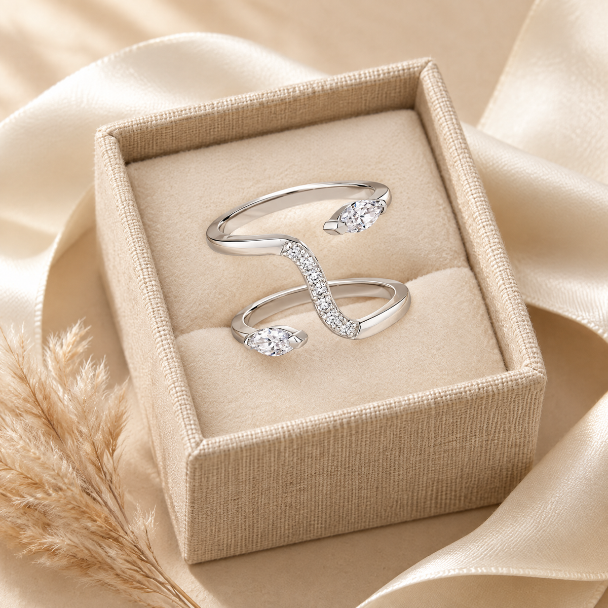 Salomé Moissanite Double Snake Ring, presented in a box