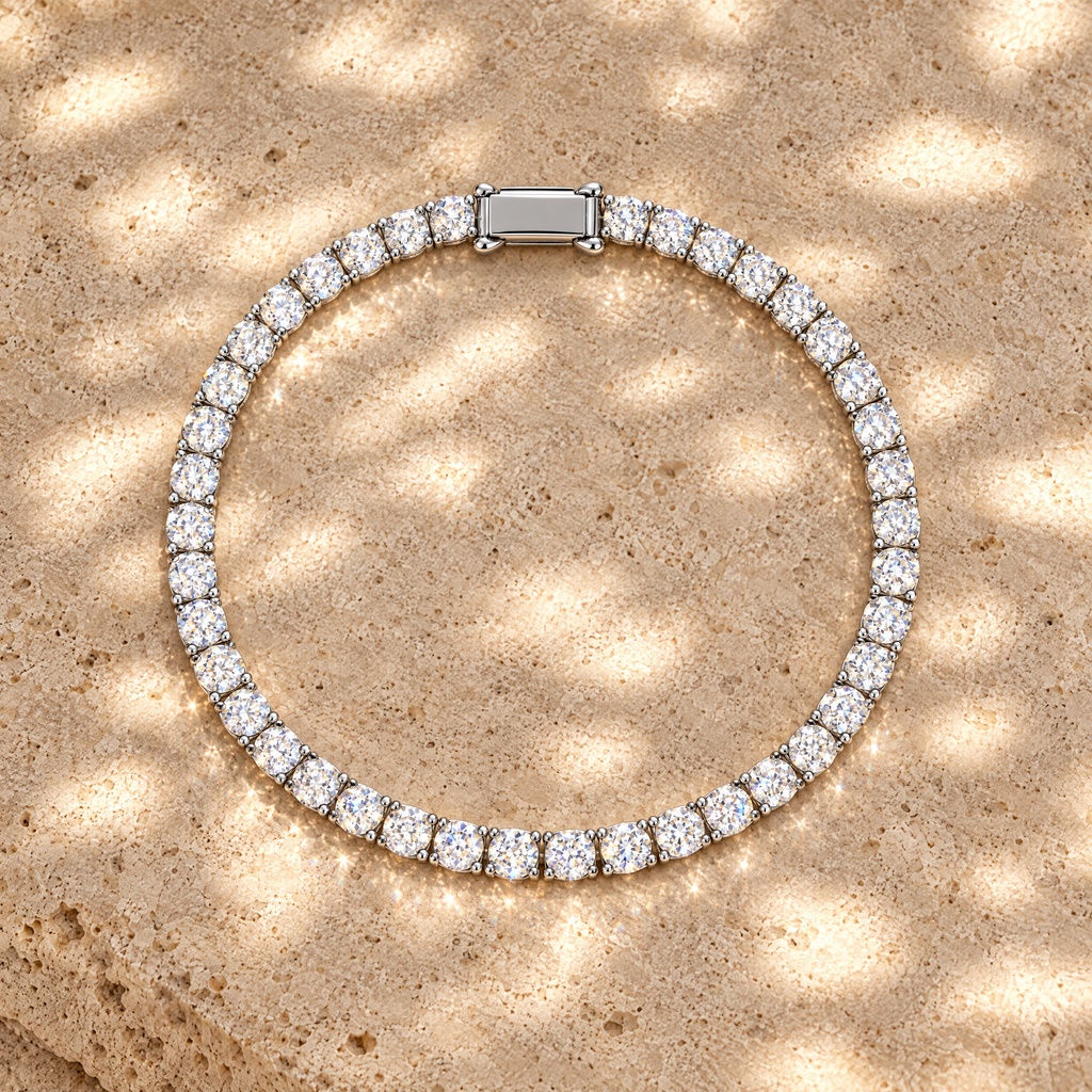 Solène Moissanite Tennis Bracelet, close-up detail
